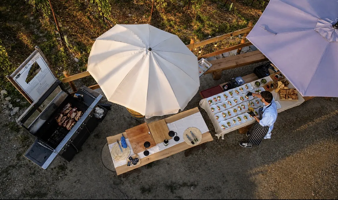 The plating table seen from above